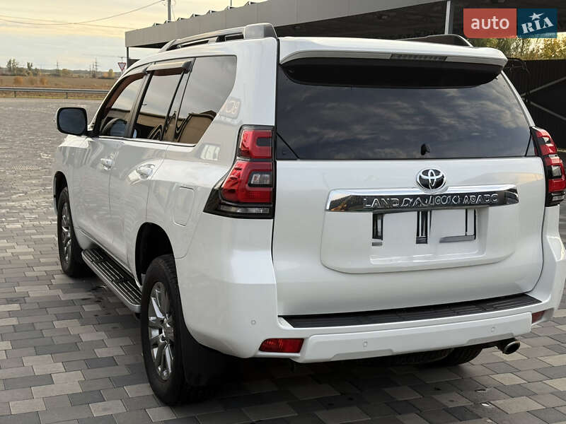 Позашляховик / Кросовер Toyota Land Cruiser Prado 2019 в Полтаві фото 9 Позашляховик / Кросовер Toyota Land Cruiser Prado 2019 в Полтаві