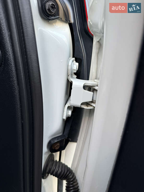 Позашляховик / Кросовер Toyota Land Cruiser Prado 2019 в Полтаві фото 44 Позашляховик / Кросовер Toyota Land Cruiser Prado 2019 в Полтаві