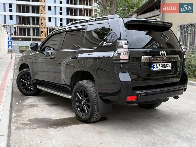 Внедорожник / Кроссовер Toyota Land Cruiser Prado 2022 в Одессе