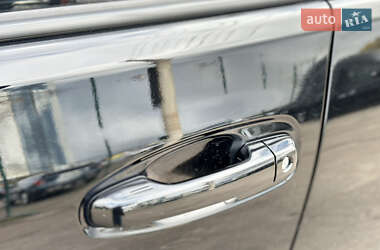 Внедорожник / Кроссовер Toyota Land Cruiser Prado 2012 в 