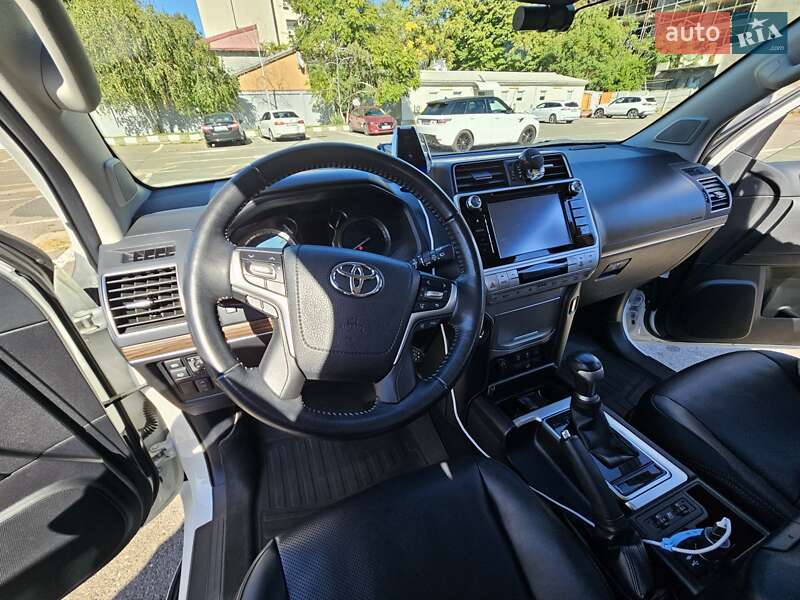 Позашляховик / Кросовер Toyota Land Cruiser Prado 2020 в Одесі фото 18 Позашляховик / Кросовер Toyota Land Cruiser Prado 2020 в Одесі