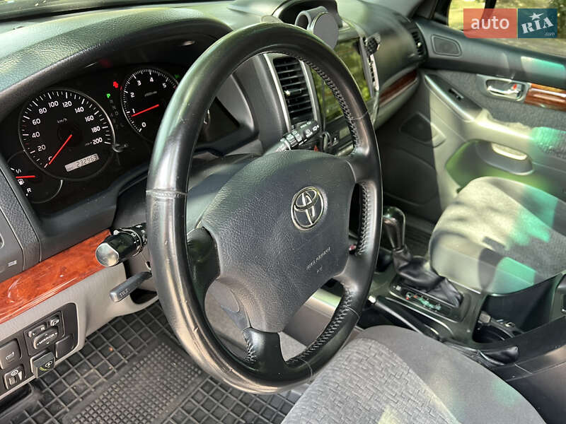 Позашляховик / Кросовер Toyota Land Cruiser Prado 2008 в Кременчуці