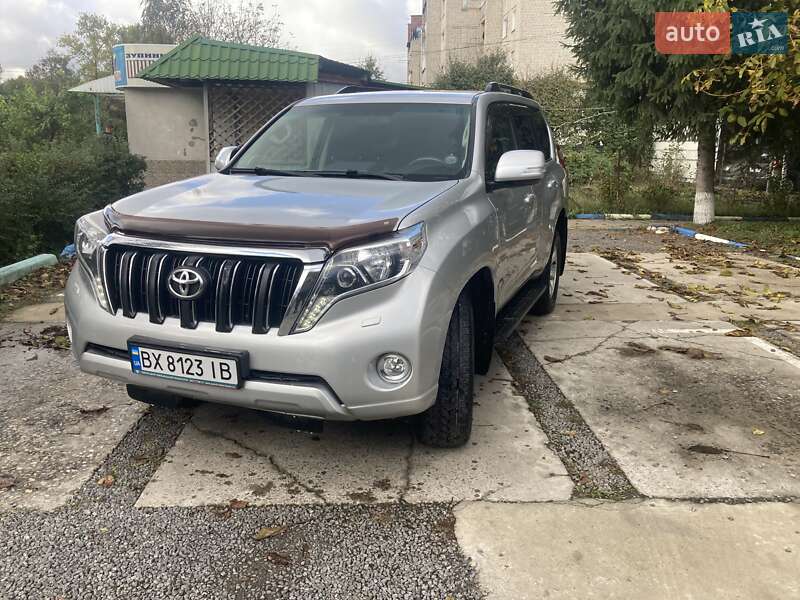Позашляховик / Кросовер Toyota Land Cruiser Prado 2016 в Хмельницькому фото 4 Позашляховик / Кросовер Toyota Land Cruiser Prado 2016 в Хмельницькому
