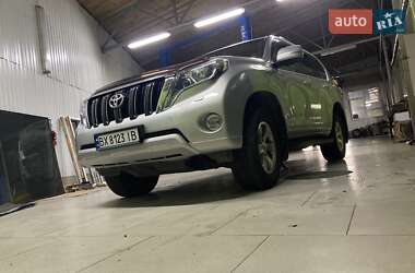 Внедорожник / Кроссовер Toyota Land Cruiser Prado 2016 в 