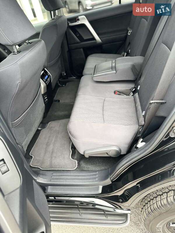 Позашляховик / Кросовер Toyota Land Cruiser Prado 2021 в Полтаві фото 30 Позашляховик / Кросовер Toyota Land Cruiser Prado 2021 в Полтаві