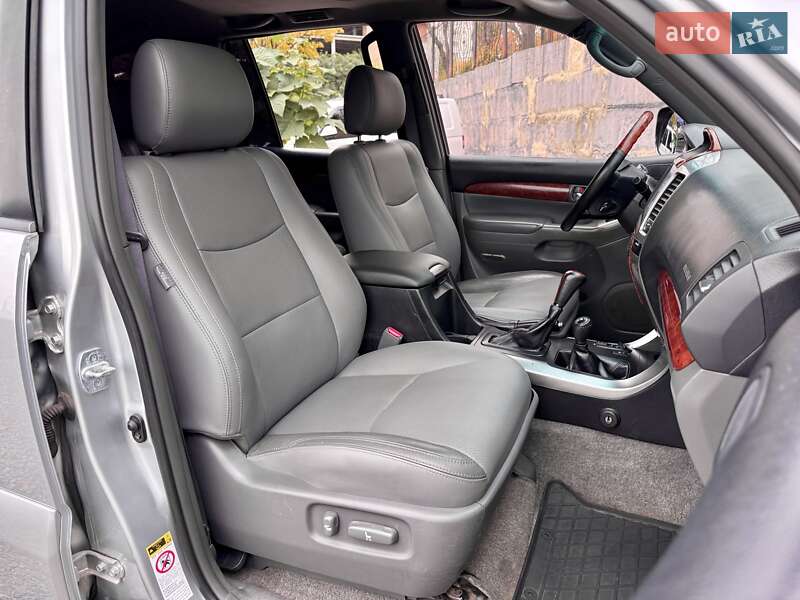 Позашляховик / Кросовер Toyota Land Cruiser Prado 2007 в Харкові фото 11 Позашляховик / Кросовер Toyota Land Cruiser Prado 2007 в Харкові