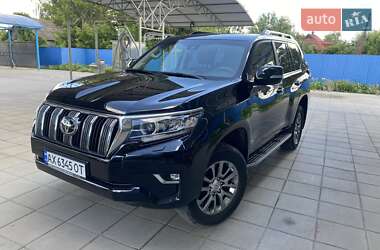 Внедорожник / Кроссовер Toyota Land Cruiser Prado 2019 в 