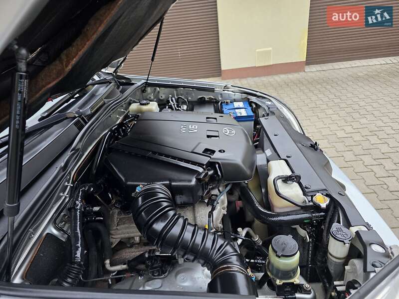Внедорожник / Кроссовер Toyota Land Cruiser Prado 2006 в Хмельницком