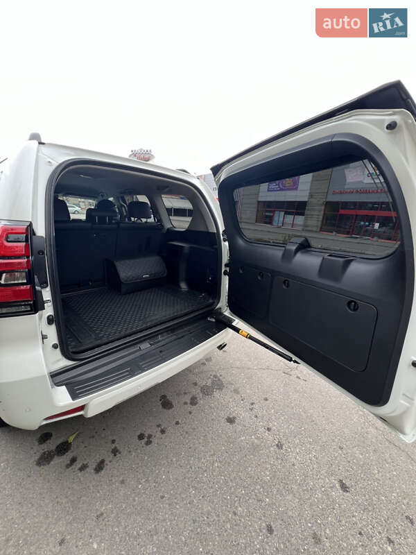 Внедорожник / Кроссовер Toyota Land Cruiser Prado 2019 в Днепре фото 15 Внедорожник / Кроссовер Toyota Land Cruiser Prado 2019 в Днепре