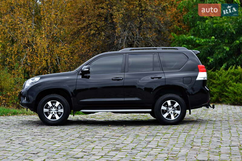 Позашляховик / Кросовер Toyota Land Cruiser Prado 2012 в Житомирі