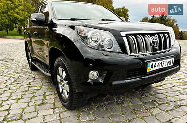 Внедорожник / Кроссовер Toyota Land Cruiser Prado 2012 в 