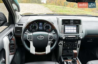 Внедорожник / Кроссовер Toyota Land Cruiser Prado 2012 в 