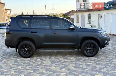 Внедорожник / Кроссовер Toyota Land Cruiser Prado 2019 в 