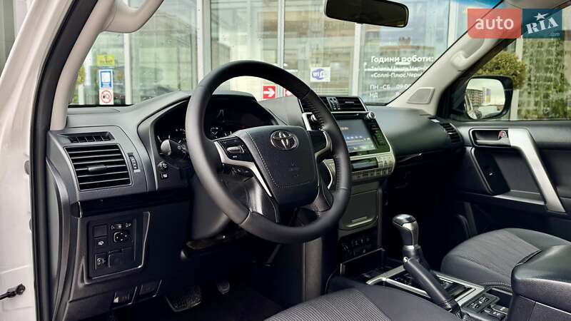 Позашляховик / Кросовер Toyota Land Cruiser Prado 2019 в Чернігові