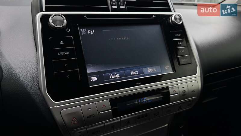 Позашляховик / Кросовер Toyota Land Cruiser Prado 2019 в Чернігові