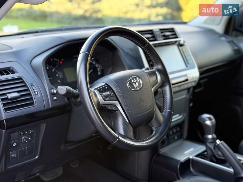 Внедорожник / Кроссовер Toyota Land Cruiser Prado 2019 в Днепре фото 2 Внедорожник / Кроссовер Toyota Land Cruiser Prado 2019 в Днепре