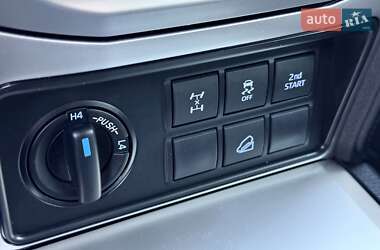 Внедорожник / Кроссовер Toyota Land Cruiser Prado 2019 в 