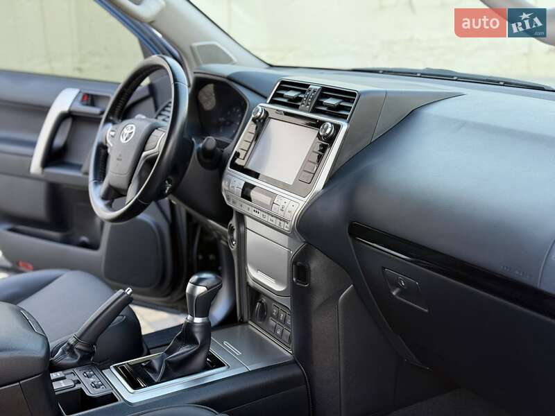 Внедорожник / Кроссовер Toyota Land Cruiser Prado 2019 в Днепре фото 16 Внедорожник / Кроссовер Toyota Land Cruiser Prado 2019 в Днепре