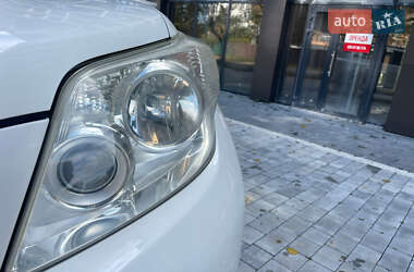 Внедорожник / Кроссовер Toyota Land Cruiser Prado 2011 в 