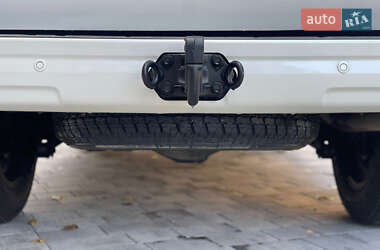 Внедорожник / Кроссовер Toyota Land Cruiser Prado 2011 в 