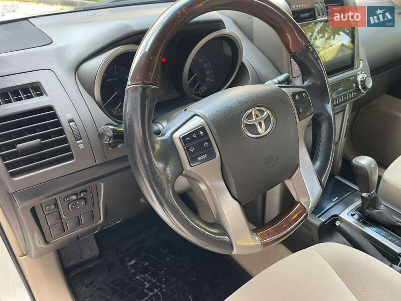 Внедорожник / Кроссовер Toyota Land Cruiser Prado 2011 в Черновцах фото 22 Внедорожник / Кроссовер Toyota Land Cruiser Prado 2011 в Черновцах