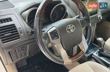 Внедорожник / Кроссовер Toyota Land Cruiser Prado 2011 в 