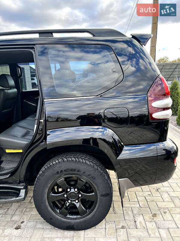 Позашляховик / Кросовер Toyota Land Cruiser Prado 2005 в Дніпрі