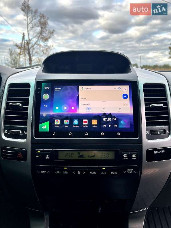 Позашляховик / Кросовер Toyota Land Cruiser Prado 2005 в Дніпрі