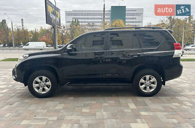 Внедорожник / Кроссовер Toyota Land Cruiser Prado 2011 в 