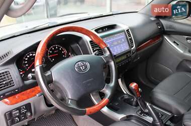 Позашляховик / Кросовер Toyota Land Cruiser Prado 2006 в 