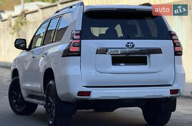 Внедорожник / Кроссовер Toyota Land Cruiser Prado 2021 в Киеве