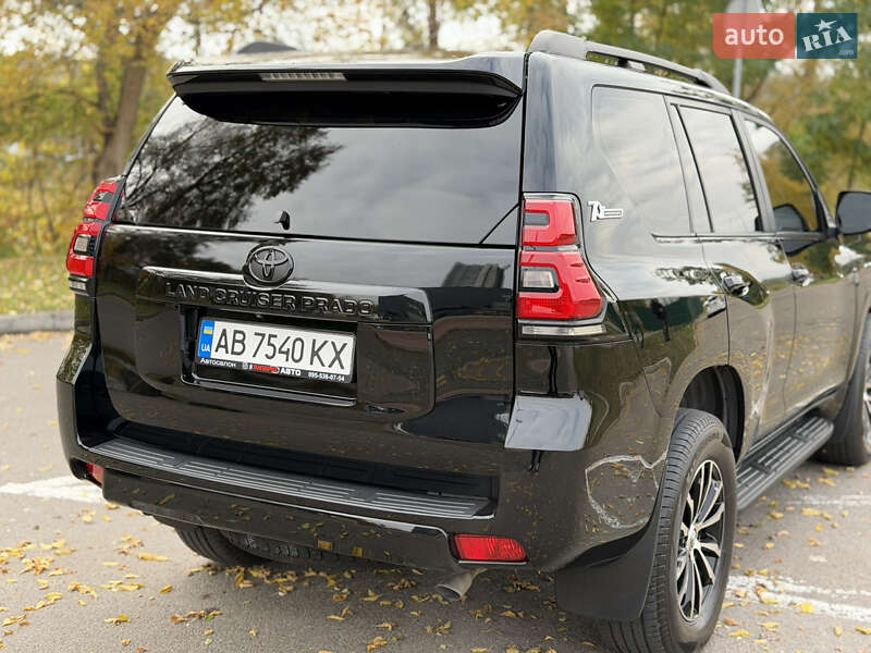 Внедорожник / Кроссовер Toyota Land Cruiser Prado 2018 в Киеве фото 5 Внедорожник / Кроссовер Toyota Land Cruiser Prado 2018 в Киеве
