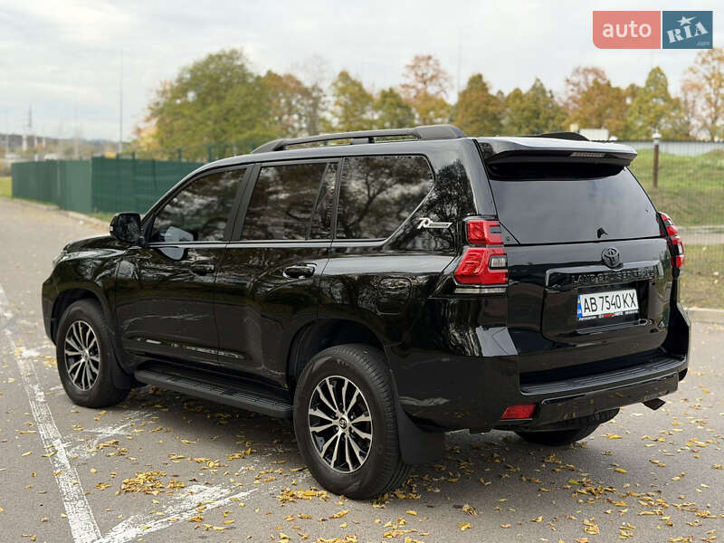Внедорожник / Кроссовер Toyota Land Cruiser Prado 2018 в Киеве фото 8 Внедорожник / Кроссовер Toyota Land Cruiser Prado 2018 в Киеве
