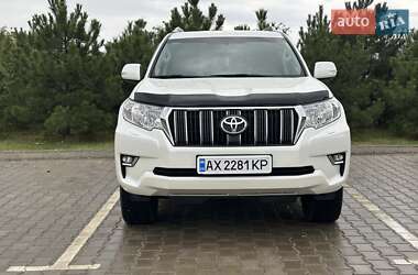 Позашляховик / Кросовер Toyota Land Cruiser Prado 2019 в 