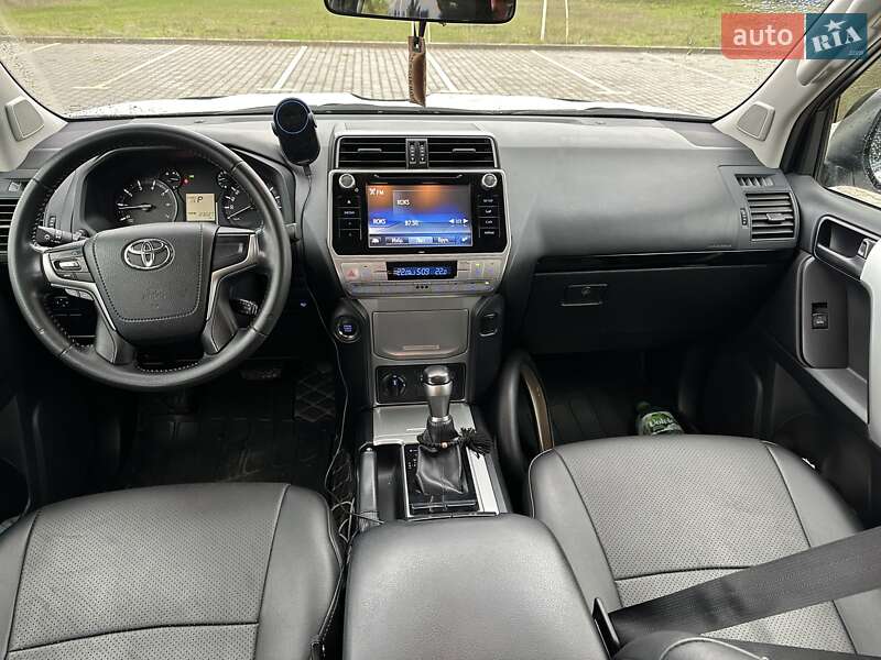 Позашляховик / Кросовер Toyota Land Cruiser Prado 2019 в Одесі фото 19 Позашляховик / Кросовер Toyota Land Cruiser Prado 2019 в Одесі