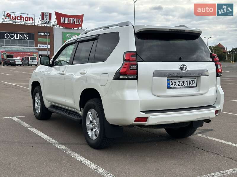 Позашляховик / Кросовер Toyota Land Cruiser Prado 2019 в Одесі фото 13 Позашляховик / Кросовер Toyota Land Cruiser Prado 2019 в Одесі