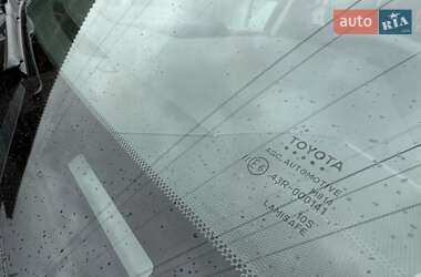 Позашляховик / Кросовер Toyota Land Cruiser Prado 2022 в 