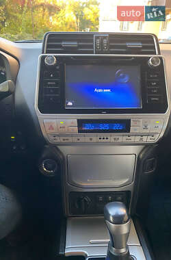 Внедорожник / Кроссовер Toyota Land Cruiser Prado 2020 в 