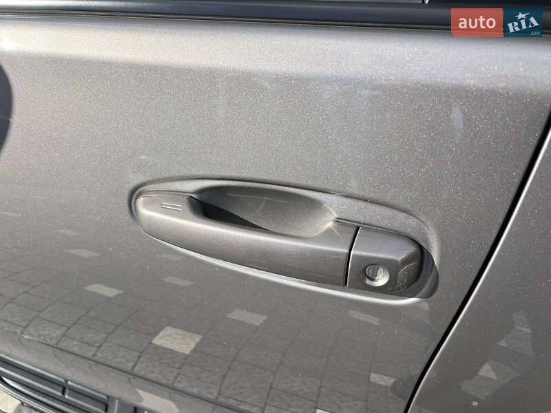 Позашляховик / Кросовер Toyota Land Cruiser Prado 2018 в Ужгороді фото 16 Позашляховик / Кросовер Toyota Land Cruiser Prado 2018 в Ужгороді