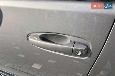 Внедорожник / Кроссовер Toyota Land Cruiser Prado 2018 в 