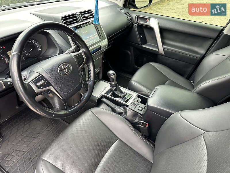 Внедорожник / Кроссовер Toyota Land Cruiser Prado 2019 в Днепре фото 22 Внедорожник / Кроссовер Toyota Land Cruiser Prado 2019 в Днепре