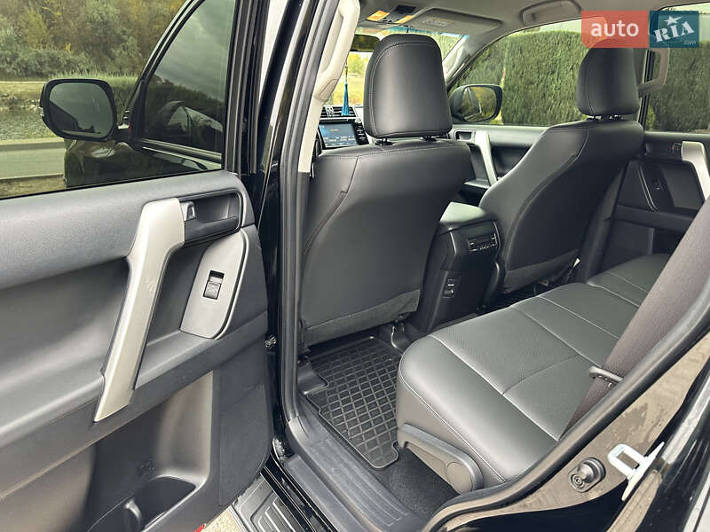 Внедорожник / Кроссовер Toyota Land Cruiser Prado 2019 в Днепре фото 23 Внедорожник / Кроссовер Toyota Land Cruiser Prado 2019 в Днепре