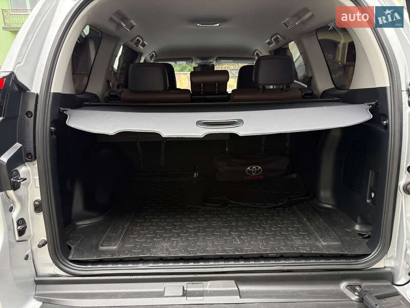 Внедорожник / Кроссовер Toyota Land Cruiser Prado 2018 в Тернополе фото 50 Внедорожник / Кроссовер Toyota Land Cruiser Prado 2018 в Тернополе