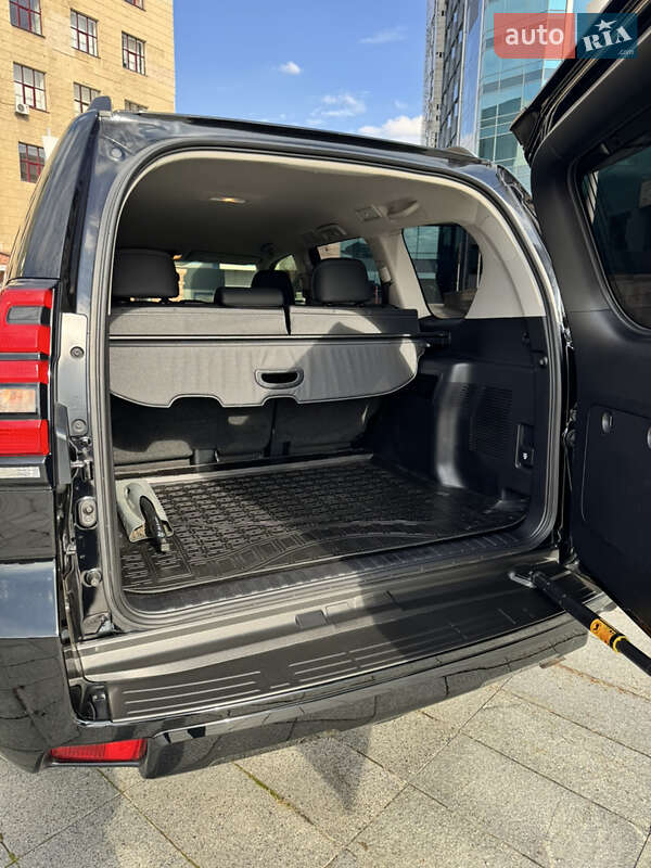 Внедорожник / Кроссовер Toyota Land Cruiser Prado 2023 в Харькове