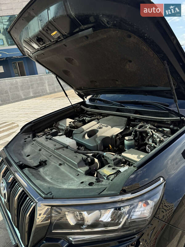 Внедорожник / Кроссовер Toyota Land Cruiser Prado 2023 в Харькове
