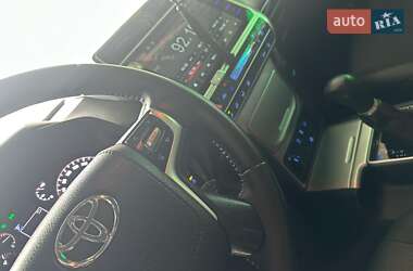Внедорожник / Кроссовер Toyota Land Cruiser Prado 2019 в 