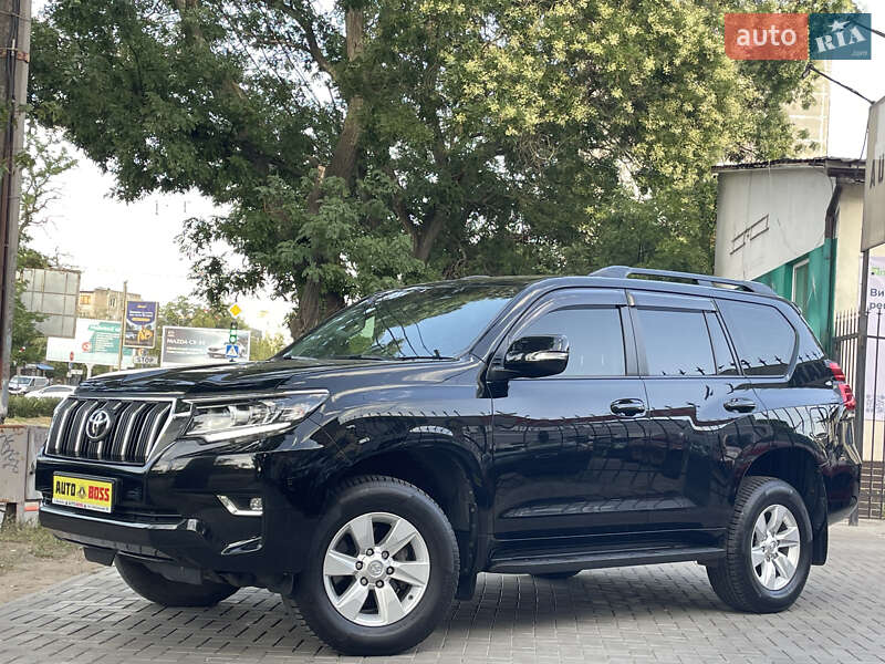 Позашляховик / Кросовер Toyota Land Cruiser Prado 2017 в Миколаєві