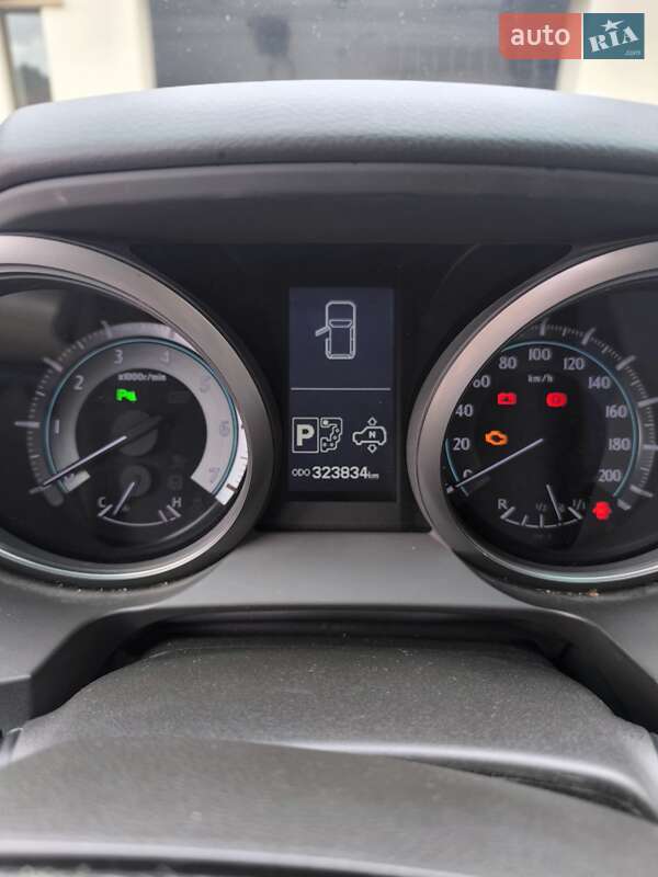 Внедорожник / Кроссовер Toyota Land Cruiser Prado 2010 в Киеве