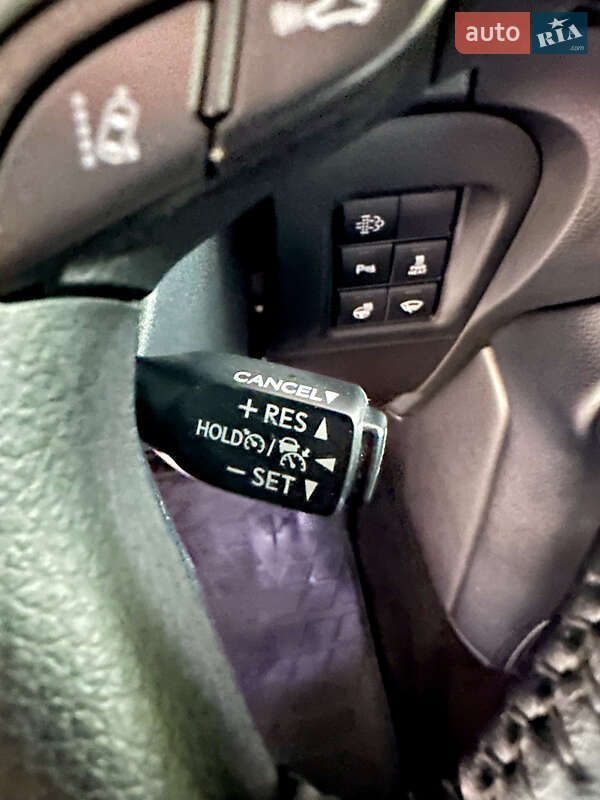 Позашляховик / Кросовер Toyota Land Cruiser Prado 2018 в Києві