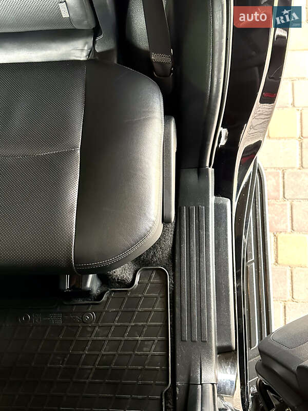 Позашляховик / Кросовер Toyota Land Cruiser Prado 2018 в Києві